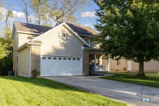 1720 Oakleigh Rd NW Unit 55, Grand Rapids, MI 49504