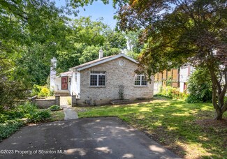1717 Adams Ave, Scranton, PA 18509