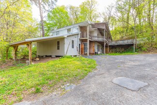 220 Jenkins Rd, Rossville, GA 30741