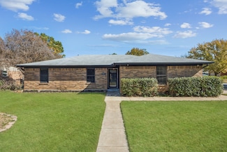 520 Palo Duro Dr, Joshua, TX 76058