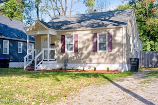 2811 Narragansett Dr, Louisville, KY 40210