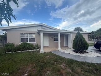 1665 Henderson Ave, Fort Myers, FL 33916