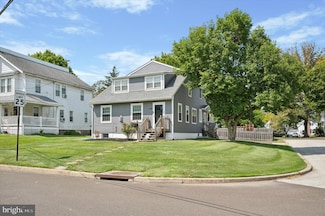 458 Monroe Ave, Glenside, PA 19038