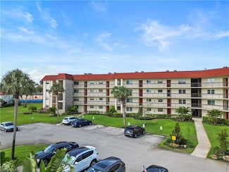 4372 27th Ct SW Unit 301, Naples, FL 34116