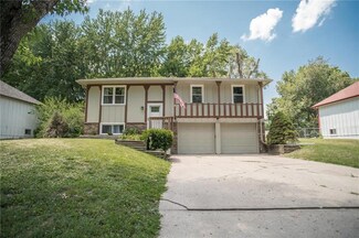114 Erin St, Buckner, MO 64016