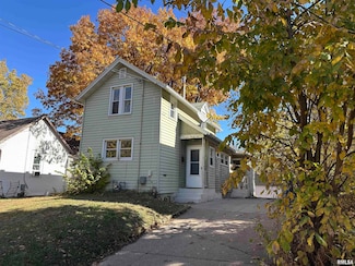 1325 Mississippi Ave, Davenport, IA 52803