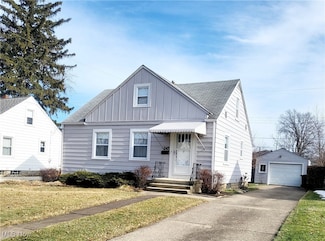 245 Hawthorne St, Elyria, OH 44035