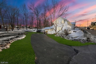 149 Main Rd, Montville, NJ 07045