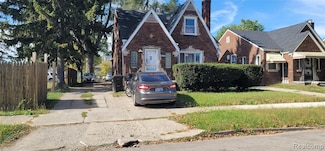 8833 Cloverlawn St, Detroit, MI 48204