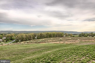 53 Pine Tree Dr, Watts Township, PA 17020