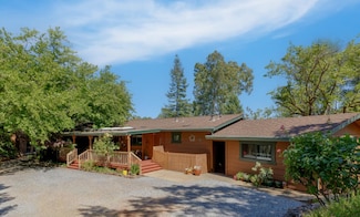 710 Blitz Ln, Auburn, CA 95603