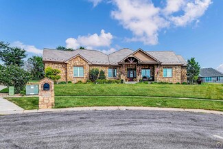 6322 SW 44th Ct, Topeka, KS 66610