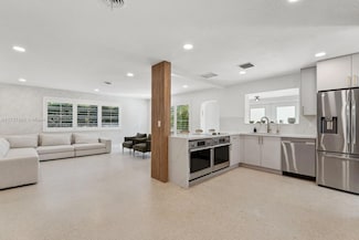 951 Buchanan St, Hollywood, FL 33019