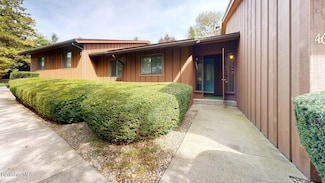 46 Churchill Crest Unit 46, Pittsfield, MA 01201