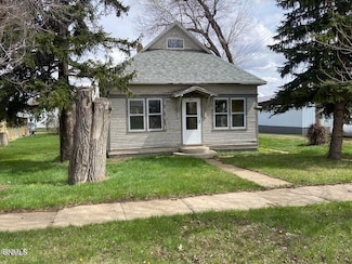 207 Dakota St N, Elgin, ND 58533