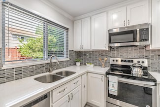 1199 Royal Crest Dr, San Jose, CA 95131