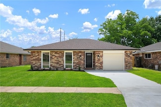 30 Normandy Dr, Kenner, LA 70065