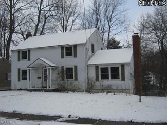 528 Edgewood Dr, Kent, OH 44240