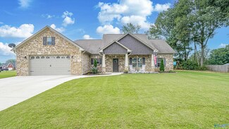 116 Lewis Vann Dr, Hazel Green, AL 35750