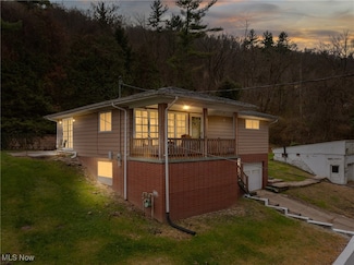 1123 Minellen Dr, Bridgeport, OH 43912