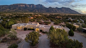 20 Ridge Rd, Placitas, NM 87043
