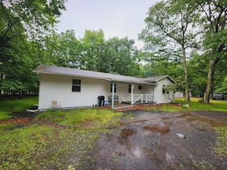 407 Mountain Rd, Albrightsville, PA 18210