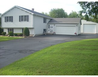 501 E State St, Granby, MA 01033