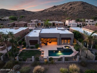 6371 W Hill Ln, Glendale, AZ 85310