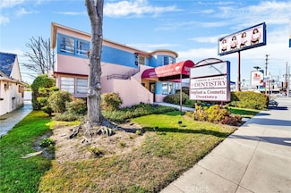 4341 Laurel Canyon Blvd, Studio City, CA 91604