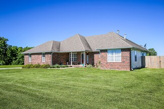 135 Napper Ln, Billings, MO 65610