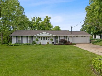 3249 Crest Rd, Cincinnati, OH 45251