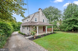 402 W Conestoga Rd, Devon, PA 19333