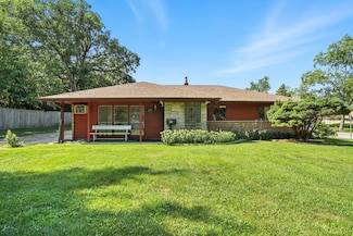 337 S Orchard Dr, Park Forest, IL 60466