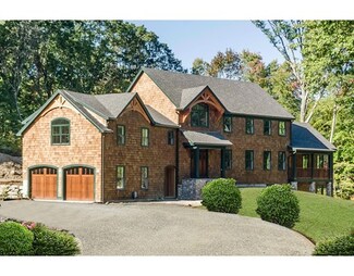 52 Hunting Ln, Sherborn, MA 01770
