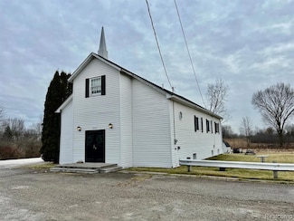 5757 Indian Trail, China, MI 48054