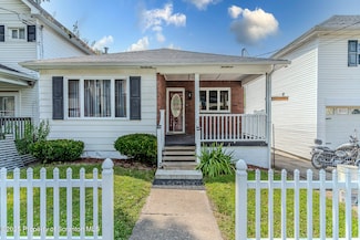 91 Birkett St, Carbondale, PA 18407