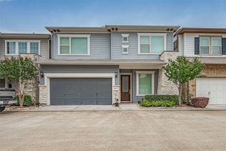 8820 Ashbloom Ln, Houston, TX 77080