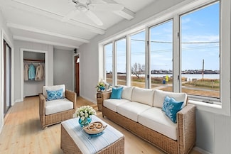 147 Nahant Rd Unit 2, Nahant, MA 01908