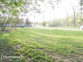942 Division St, Owosso, MI 48867