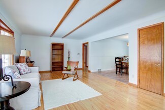 126 9th St, Hudson, WI 54016