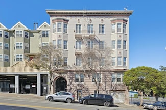 924 Fulton St, San Francisco, CA 94117