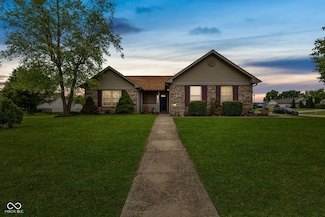 1202 Orphant Annie Dr, Greenfield, IN 46140
