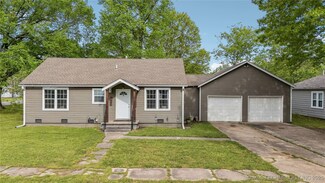 925 Olive St, Chelsea, OK 74016
