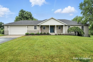 9337 Andrew Farms Dr, Alto, MI 49302