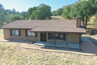 25470 Bear Valley Rd, Tehachapi, CA 93561