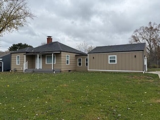 1444 Dickerson St, Newark, OH 43055