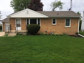 903 Richardson Ave, Ashton, IL 61006