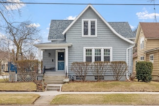 1702 N 7th St, Sheboygan, WI 53081
