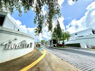 M-12 Tortola, Guaynabo, PR 00966