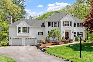 4 Plumwood Dr, Methuen, MA 01844